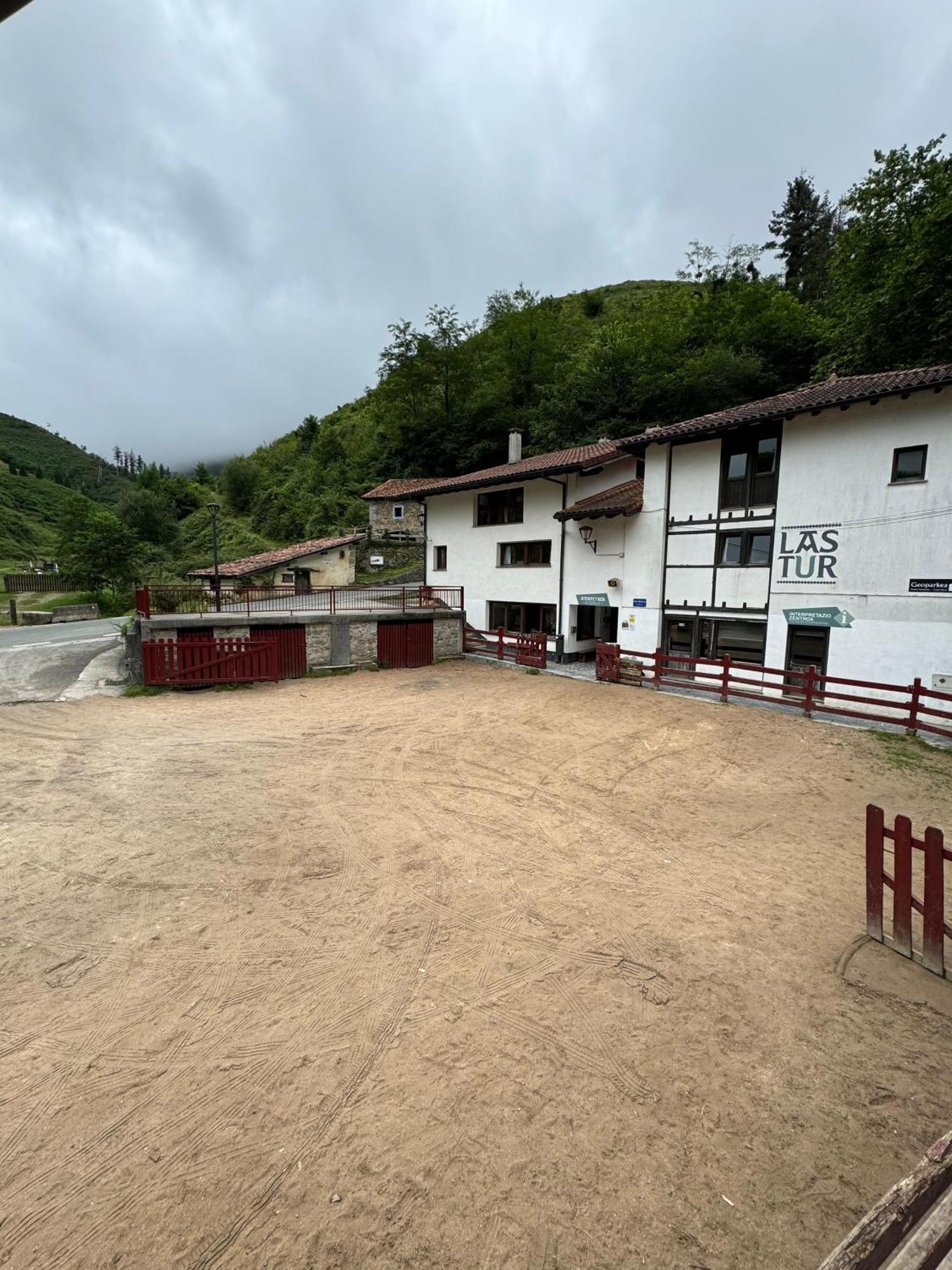 Albergue De Lastur Deba Exterior photo